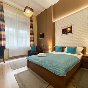  Apartamento Abt Hungría